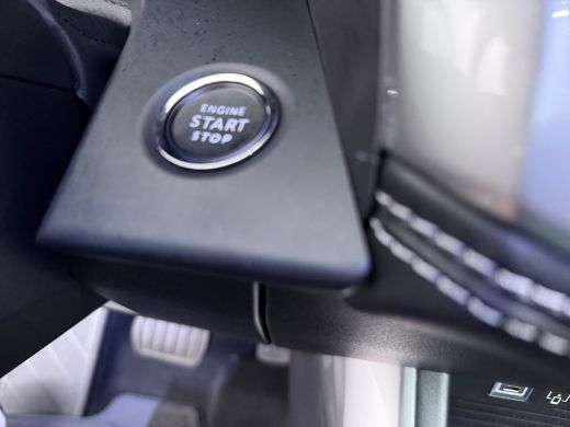 Jeep Compass First Edition Mild Hybrid | 10" digitaal instrumentencluster | 11 kW boordlader (alleen op elektr... ActivLease financial lease