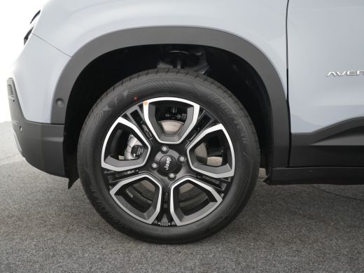 Jeep Avenger Summit | 18" Diamond Cut lichtmetalen velgen | 360 parkeersensoren | Achteruitrijcamera ActivLease financial lease