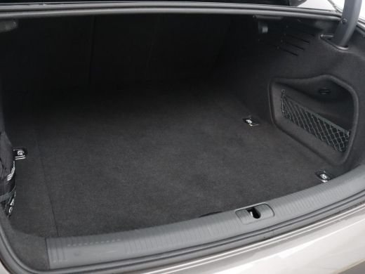 Audi A4 Limousine 35 TFSI S edition Competition | Cruise Controle | Apple Carplay | Navigatie | Sportstoe... ActivLease financial lease