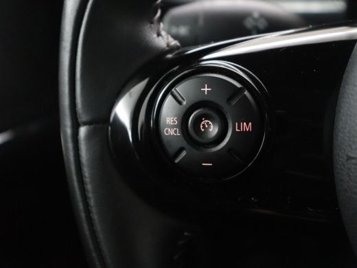 Mini Clubman 1.5 Cooper Business Edition Pano.Dak | Automaat | Apple Carplay | LED | Navigatie | Stoelverwarmi... ActivLease financial lease