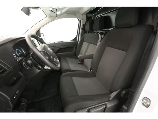 Opel Vivaro-e 75 kWh L3H1 Long Range | Snelladen | SOH 93% | Airco | Camera | Cruise | 3 Zits | Carplay | Parke... ActivLease financial lease