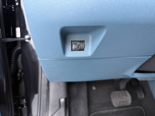 Fiat Grande Panda La Prima | 10,25" touchscreen radio met Bluetooth, DAB & USB &eacute;n Navigatie | Automatische aircondi... ActivLease financial lease