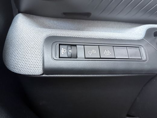 Citroën C3 Max | Achteruitrijcamera | Dagrijverlichting | Draadloze telefoonlader ActivLease financial lease