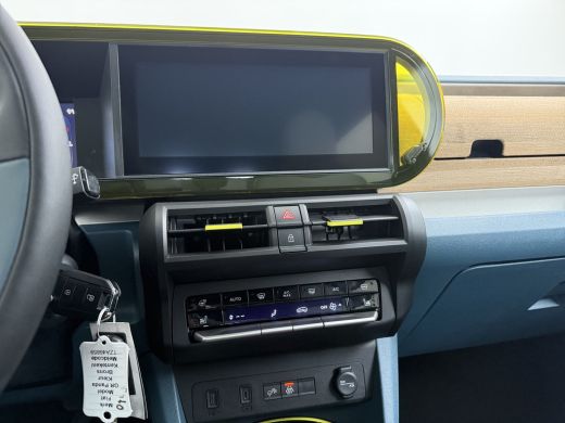 Fiat Grande Panda 1.2 Hybrid La Prima | Fix & Go bandenreparatieset | Metaalkleur | Pack Winter ActivLease financial lease
