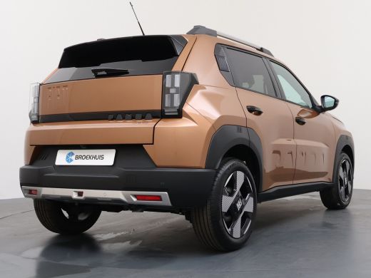 Fiat Grande Panda 1.2 Hybrid La Prima | Fix & Go bandenreparatieset | Metaalkleur | Pack Winter ActivLease financial lease