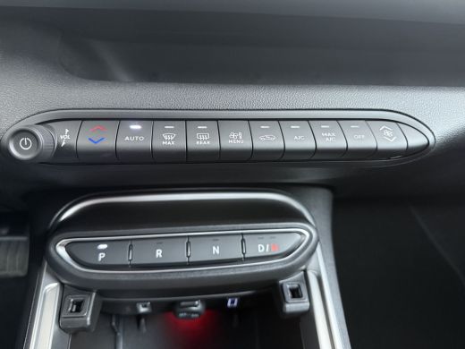 Jeep Avenger 1.2 e-Hybrid Summit | Achterbank in delen neerklapbaar | Achteruitrijcamera | Afdaal assistent ActivLease financial lease