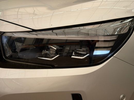 Opel Corsa GS | Dode hoek waarschuwing | LED koplampen met LED dagrijverlichting | Licht -en regensensor ActivLease financial lease