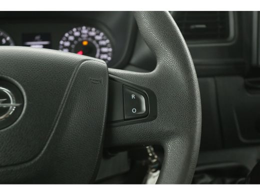 Opel Movano 2.3 Turbo 150PK L2H2 | Dubbele Cabine | Clima | Camera | Trekhaak | Imperiaal | Navi | Parkeersens. ActivLease financial lease