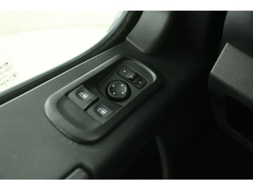 Opel Movano 2.3 Turbo 150PK L2H2 | Dubbele Cabine | Clima | Camera | Trekhaak | Imperiaal | Navi | Parkeersens. ActivLease financial lease