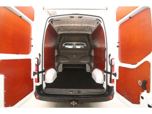 Opel Movano 2.3 Turbo 150PK L2H2 | Dubbele Cabine | Clima | Camera | Trekhaak | Imperiaal | Navi | Parkeersens. ActivLease financial lease