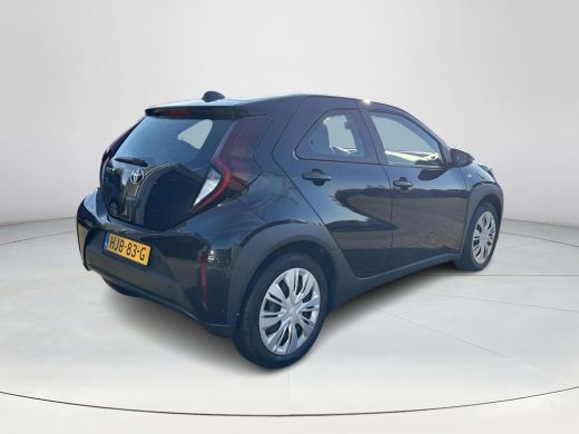 Toyota Aygo X 1.0 VVT-i MT Play **/ADAPTIEF CRUISE CONTROL/ PARKEERCAMERA/ AIRCO** ActivLease financial lease