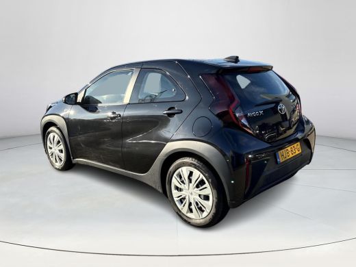 Toyota Aygo X 1.0 VVT-i MT Play **/ADAPTIEF CRUISE CONTROL/ PARKEERCAMERA/ AIRCO** ActivLease financial lease