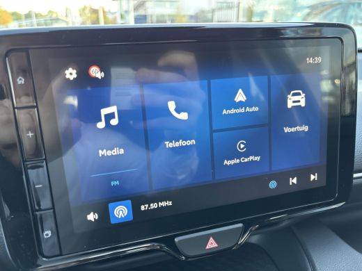 Toyota Yaris 1.5 Hybrid 115 Comfort | AppleCarplay / AndroidAuto | Achteruitrij camera | Airco | ActivLease financial lease