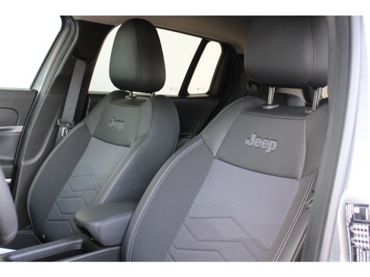 Jeep Avenger 1.2 e-Hybrid Summit | Adaptieve cruise control | 18` lichtmetalen velgen | Climate control | ActivLease financial lease