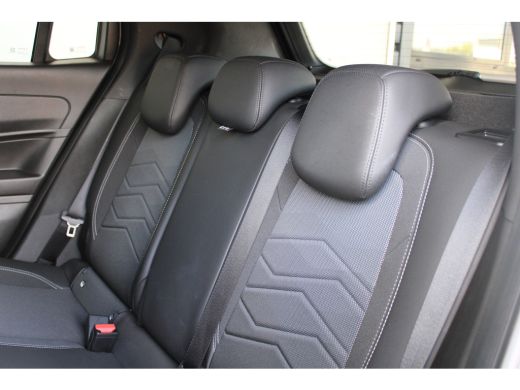 Jeep Avenger 1.2 e-Hybrid Summit | Adaptieve cruise control | 18` lichtmetalen velgen | Climate control | ActivLease financial lease