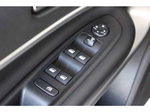 Jeep Avenger 1.2 e-Hybrid Summit | Adaptieve cruise control | 18` lichtmetalen velgen | Climate control | ActivLease financial lease