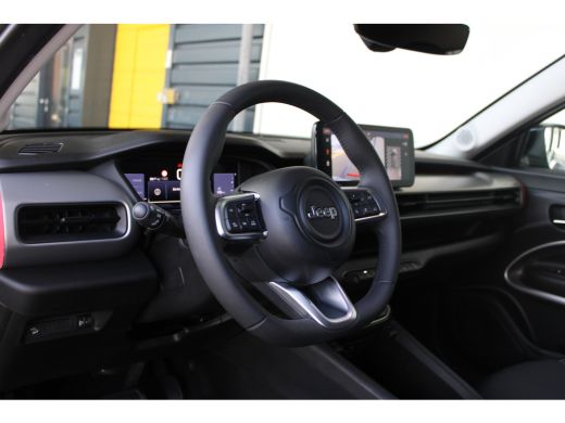 Jeep Avenger 1.2 e-Hybrid Summit | Adaptieve cruise control | 18` lichtmetalen velgen | Climate control | ActivLease financial lease