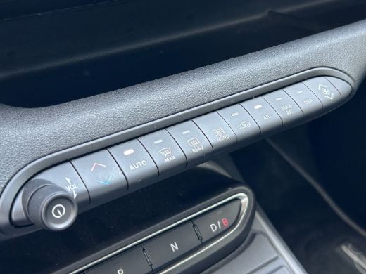 Jeep Avenger Longitude 54 kWh Stoelverwarming | Parkeersensoren Achter | Carplay | Digitaal Dashboard | Verwar... ActivLease financial lease