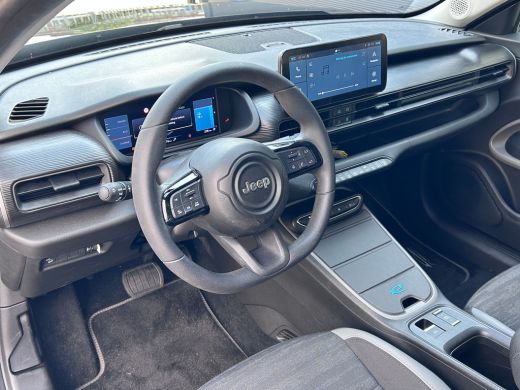 Jeep Avenger Longitude 54 kWh Stoelverwarming | Parkeersensoren Achter | Carplay | Digitaal Dashboard | Verwar... ActivLease financial lease