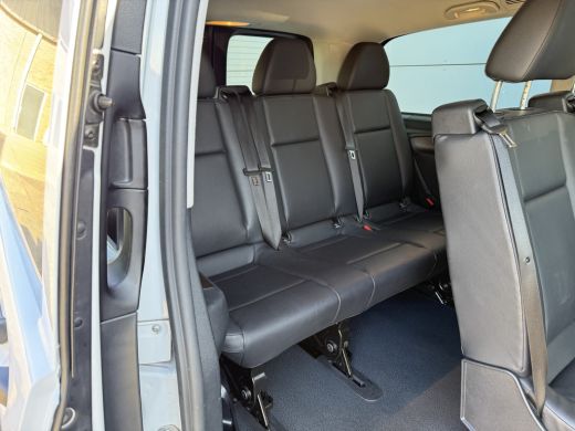 Mercedes-Benz eVito Tourer 129 90kWh 204PK Personenvervoer L2 370km WLTP 92.2% (SOH) 7 Stoelen Elektrische Schuifdeur... ActivLease financial lease