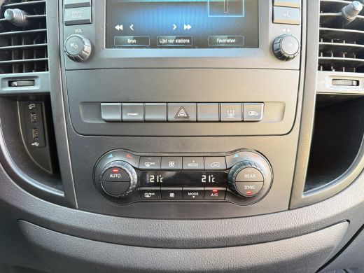 Mercedes-Benz eVito Tourer 129 90kWh 204PK Personenvervoer L2 370km WLTP 92.2% (SOH) 7 Stoelen Elektrische Schuifdeur... ActivLease financial lease