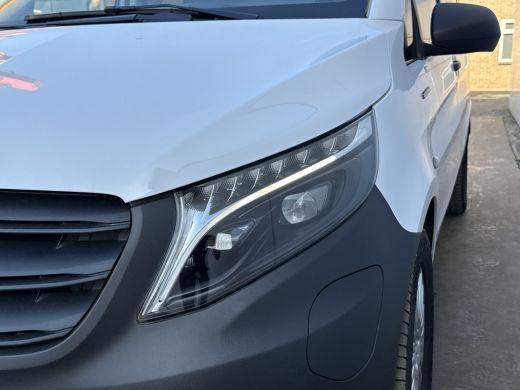 Mercedes-Benz eVito Tourer 129 90kWh 204PK Personenvervoer L2 370km WLTP 92.2% (SOH) 7 Stoelen Elektrische Schuifdeur... ActivLease financial lease