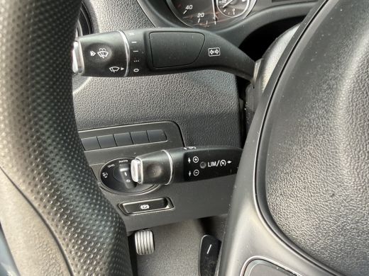 Mercedes-Benz Vito 114 CDI 136 PK AUTOMAAT / L2H1 / 1e EIG. / CAMERA / CRUISE / TREKHAAK / AIRCO / NAVI ActivLease financial lease