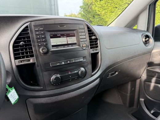 Mercedes-Benz Vito 114 CDI 136 PK AUTOMAAT / L2H1 / 1e EIG. / CAMERA / CRUISE / TREKHAAK / AIRCO / NAVI ActivLease financial lease