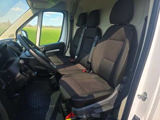 Opel Movano 2.2D 140 L2H2 3.5T - 140 Pk - Euro 6 - ParkeerCamera - Airco - Cruise Control ActivLease financial lease
