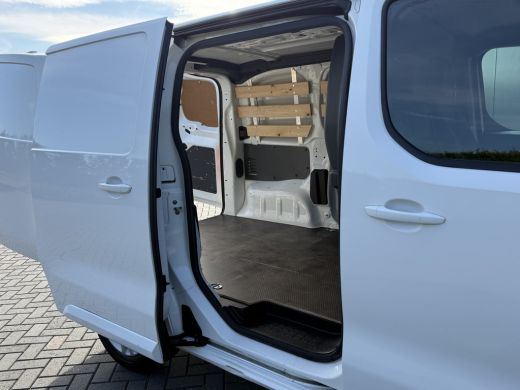 Opel Vivaro 1.5 CDTI 120 PK / L1H1 / CAMERA / BLINDSPOT / CARPLAY / 3-ZITS / CRUISE / AIRCO / LED ActivLease financial lease