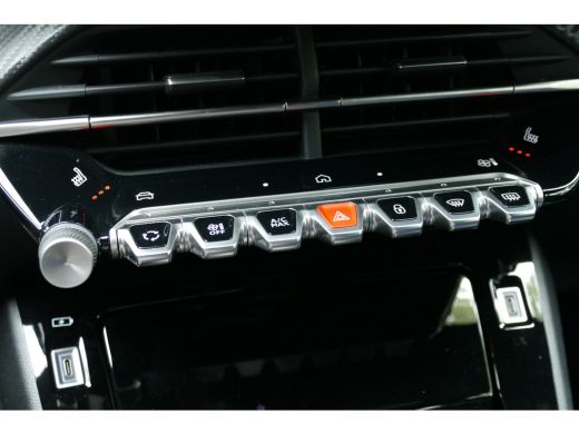 Peugeot 2008 1.2 HYBRID 145PK GT AUTOMAAT / ALCANTARA/ MASSAGESTOEL/ STOELVERWARMING/ 8 JAAR GARANTIE/ CAMERA ... ActivLease financial lease