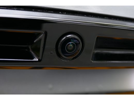 Peugeot 2008 1.2 HYBRID 145PK GT AUTOMAAT / ALCANTARA/ MASSAGESTOEL/ STOELVERWARMING/ 8 JAAR GARANTIE/ CAMERA ... ActivLease financial lease