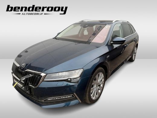 Skoda Superb Combi 1.4 TSI iV 218pk Lauran & Klement | Leder | Pano dak | Trekhaak ActivLease financial lease