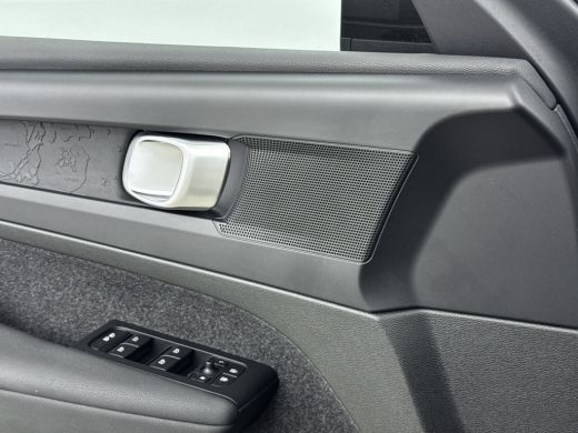 Volvo  C40 Single Motor Core 69 kWh | Camera | Panoramadak | Warmtepomp | Apple Carplay\Android Auto | ActivLease financial lease