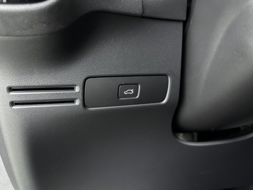 Volvo  C40 Single Motor Core 69 kWh | Camera | Panoramadak | Warmtepomp | Apple Carplay\Android Auto | ActivLease financial lease