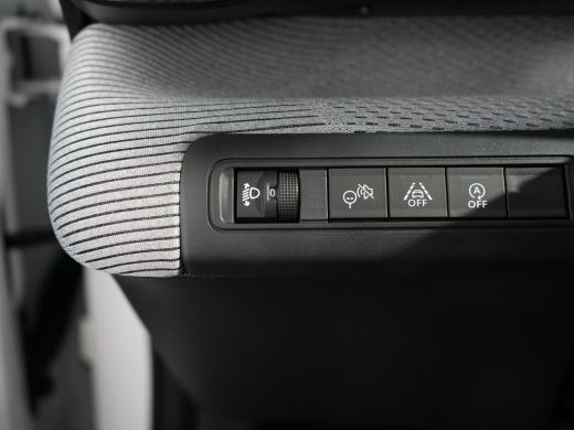 Citroën C3 Max | Achteruitrijcamera | Dagrijverlichting | Draadloze telefoonlader ActivLease financial lease
