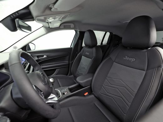 Jeep Avenger 1.2 Longitude (APPLE CARPLAY, JBL AUDIO, GROOT NAVI, 360 CAMERA, GETINT GLAS, SPORTSTOELEN, ADAPT... ActivLease financial lease