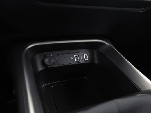 Jeep Avenger 1.2 Longitude (APPLE CARPLAY, JBL AUDIO, GROOT NAVI, 360 CAMERA, GETINT GLAS, SPORTSTOELEN, ADAPT... ActivLease financial lease