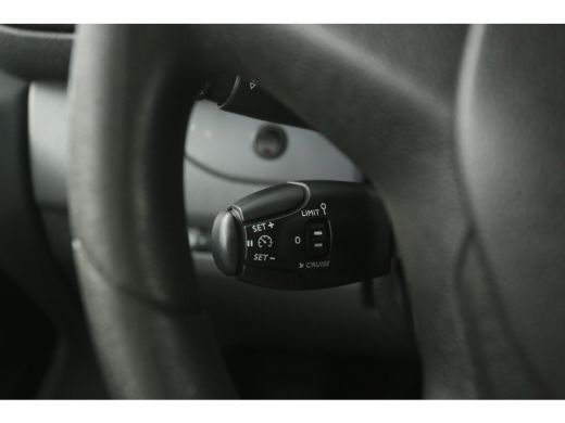 Opel Vivaro CDTI L2H1 | Airco | Cruise | 3 Zits | Parkeersens. | Kasten ActivLease financial lease