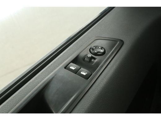 Opel Vivaro CDTI L2H1 | Airco | Cruise | 3 Zits | Parkeersens. | Kasten ActivLease financial lease