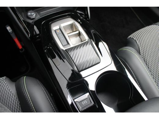Peugeot 2008 1.2 Hybrid 145 GT | Automaat | Navigatie | Camera voor + achter | 18 Inch | Apple carplay | NL au... ActivLease financial lease