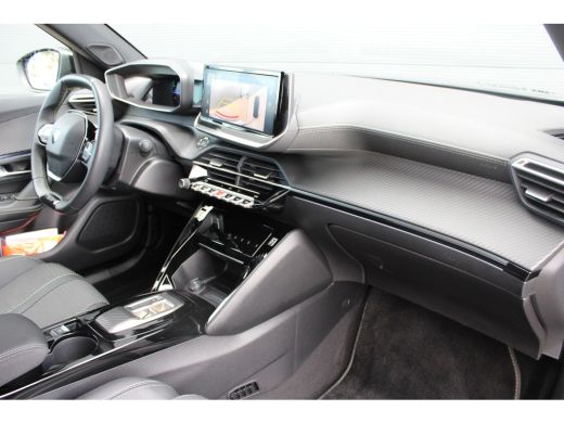 Peugeot 2008 1.2 Hybrid 145 GT | Automaat | Navigatie | Camera voor + achter | 18 Inch | Apple carplay | NL au... ActivLease financial lease
