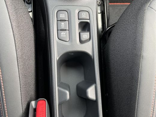 Toyota Aygo Hybrid 115 envy | &euro; 1.500 extra inruilwaarde | ActivLease financial lease