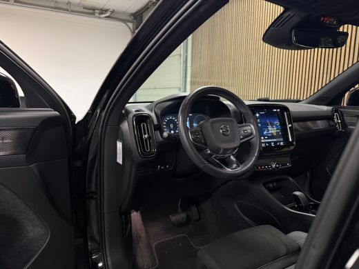 Volvo  XC40 T5 Recharge Ultimate Dark | Trekhaak | Schuifdak | Harman Kardon | Parkeercamera | All Season ban... ActivLease financial lease