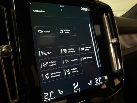 Volvo  XC40 T5 Recharge Ultimate Dark | Trekhaak | Schuifdak | Harman Kardon | Parkeercamera | All Season ban... ActivLease financial lease