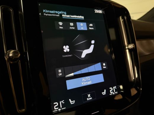 Volvo  XC40 T5 Recharge Ultimate Dark | Trekhaak | Schuifdak | Harman Kardon | Parkeercamera | All Season ban... ActivLease financial lease