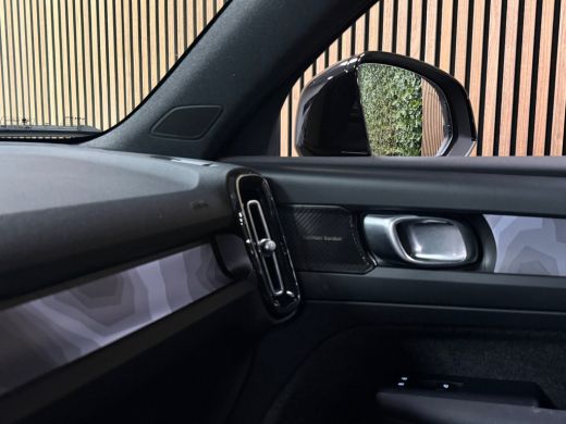 Volvo  XC40 T5 Recharge Ultimate Dark | Trekhaak | Schuifdak | Harman Kardon | Parkeercamera | All Season ban... ActivLease financial lease