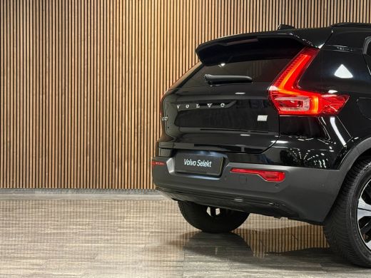 Volvo  XC40 T5 Recharge Ultimate Dark | Trekhaak | Schuifdak | Harman Kardon | Parkeercamera | All Season ban... ActivLease financial lease