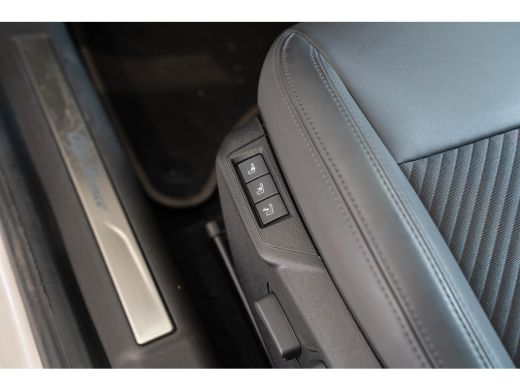 Alfa Romeo Junior 1.2 Turbo Hybrid Ibrida Speciale | Camera | LED | El. Stoelverstellnig | Navigatie | Climate Cont... ActivLease financial lease