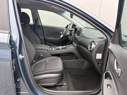 Hyundai Kona EV Fashion 64 kWh 204PK Camera/Adapt. cruise/Carplay-Android-auto/Stoel-stuurverwarming ActivLease financial lease